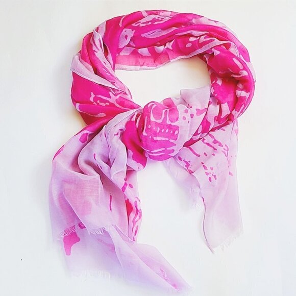 NWT Lightweight Kiss and Love Graphic Scarf - Picture 10 of 15